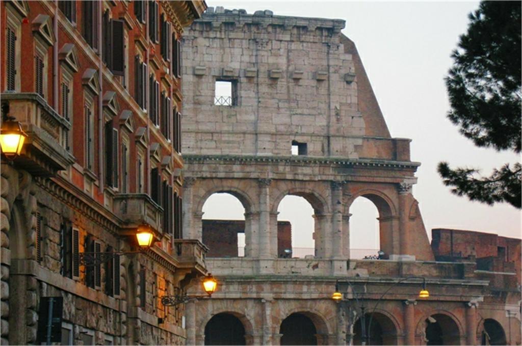 Colosseum Street Apartment Rome Room photo